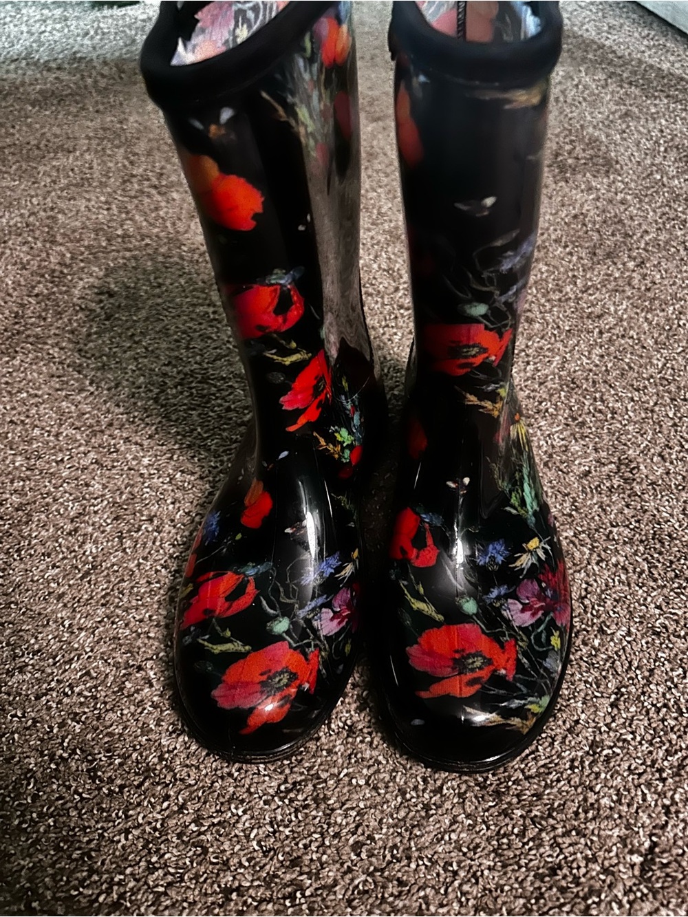 Women’s size 9 Sloggers